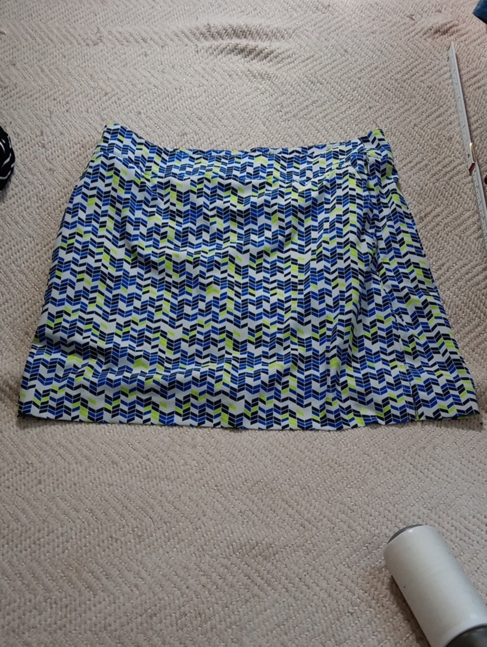 Izod Blue and Lime Chevron Pleated Golf Skort